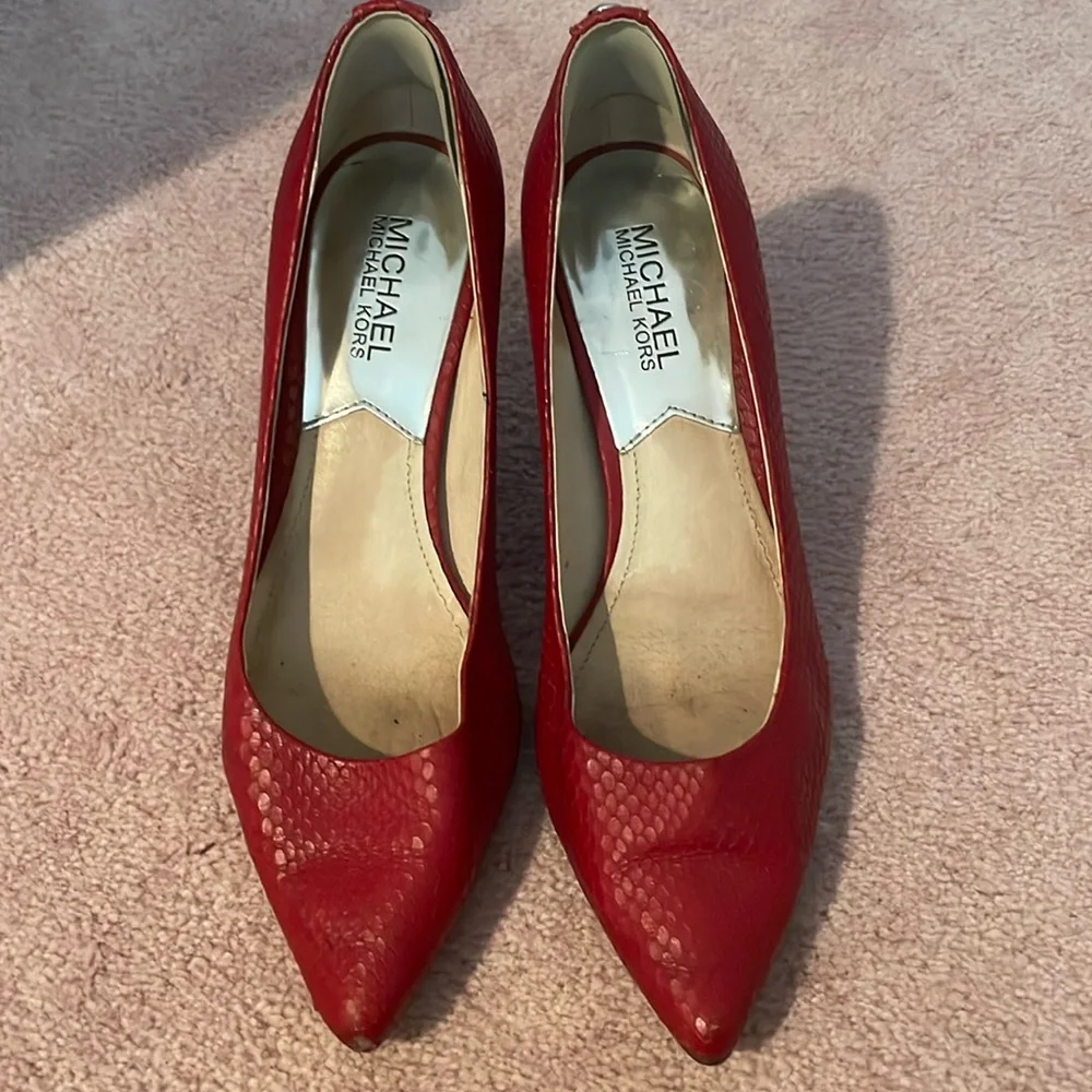Michael Kors red/snake skin pattern heels - Picture 1 of 8